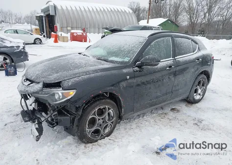 2023 Alfa Romeo Stelvio Ti Awd z USA, uszkodzony, nr VIN ZASPAKBN4P7D57061